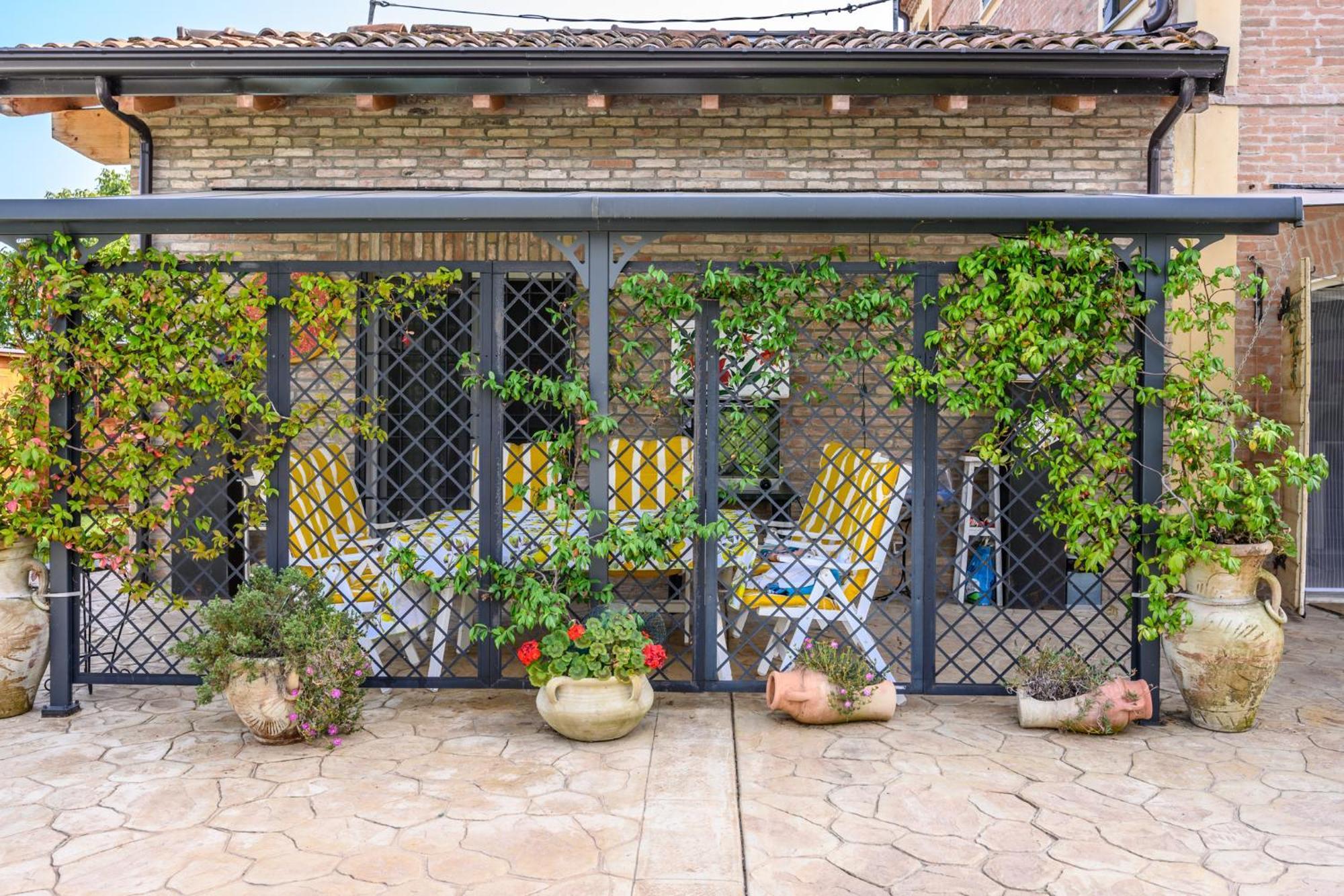 La Casa Di Valeria - Modena Bed & Breakfast エクステリア 写真