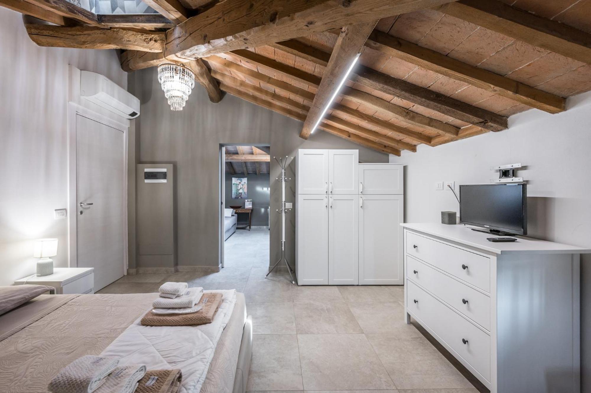 La Casa Di Valeria - Modena Bed & Breakfast エクステリア 写真